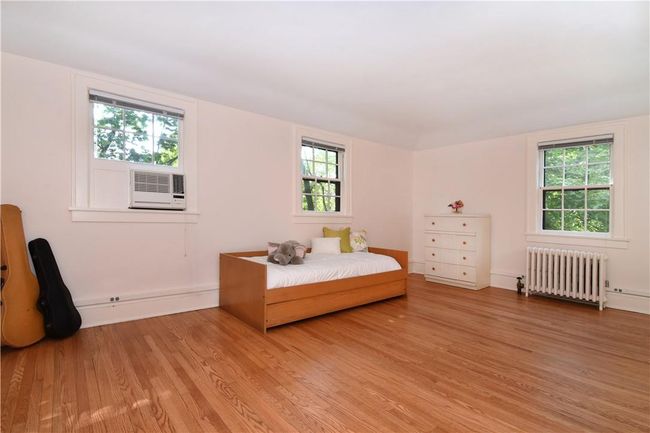 Primary bedroom with ensuite bathroom. | Image 16
