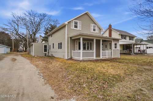 217 East St, Bradner, OH, 43406-7710 | Card Image