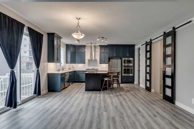 350 Yorkville Road Sw, Home with 4 bedrooms, 2 bathrooms and 4 parking in Calgary AB | Image 14