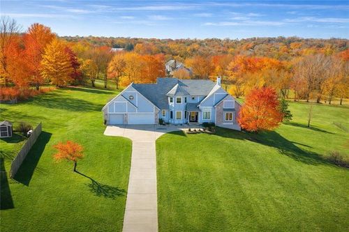 12500 Manchester Ave, Grandview, MO, 64030-1400 | Card Image