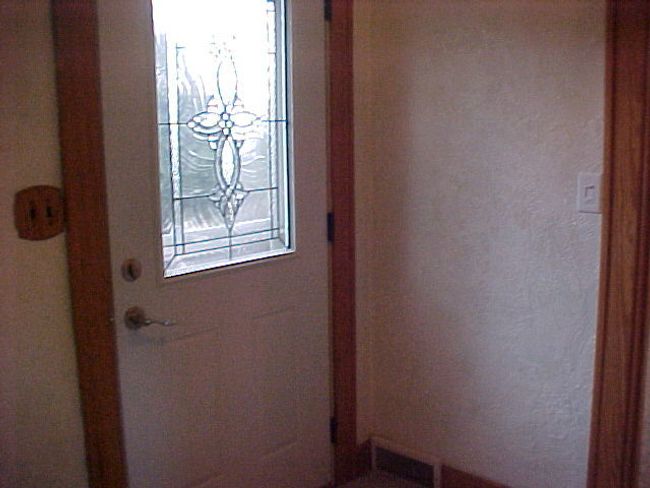 114 E Grove St, Home with 3 bedrooms, 2 bathrooms and null parking in POPLAR GROVE IL | Image 11