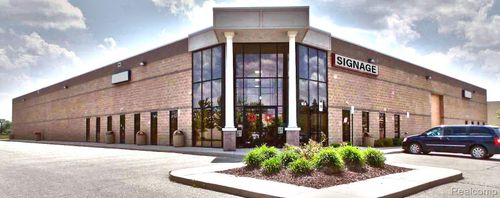 1655 W Hamlin Rd, Rochester Hills, MI, 48309-3312 | Card Image