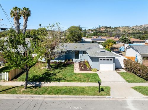 2040 Mark Ave, Escondido, CA, 92027-1733 | Card Image