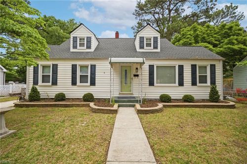 1704 Tarrall Ave, Norfolk, VA, 23509-1338 | Card Image