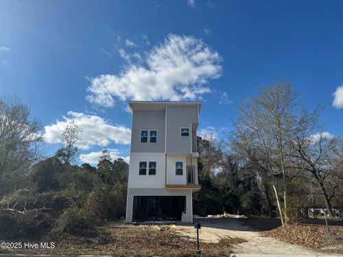 2326 Piney Green Rd, Midway Park, NC, 28544-1112 | Card Image