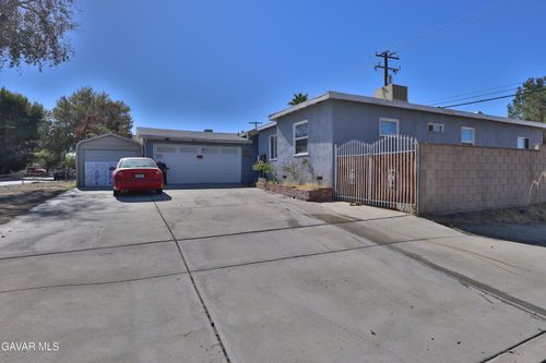830 W Avenue J4, Lancaster, CA, 93534-4211 | Card Image