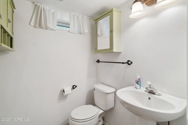 53 Birchwood Ct, House other with 3 bedrooms, 3 bathrooms and null parking in Tinton Falls NJ | Image 37