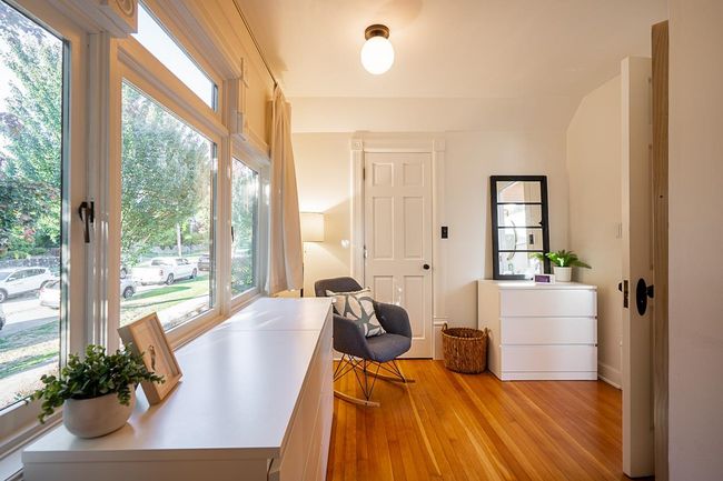 1716 7 Th Ave, House other with 3 bedrooms, 3 bathrooms and null parking in New Westminster BC | Image 24