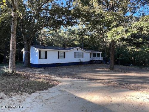 67 Red Bird Road, Byhalia, MS, 38611 | Card Image