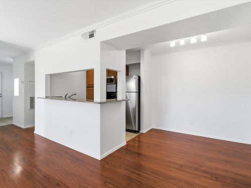 10-102-2501 W Zia Rd, Santa Fe, NM, 87505-5763 | Card Image