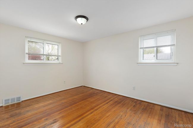 31209 Blair Dr, House other with 3 bedrooms, 2 bathrooms and null parking in Warren MI | Image 11