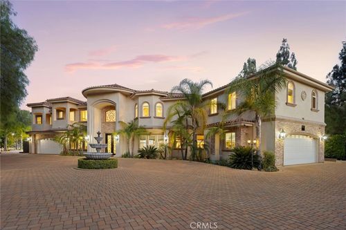 5092 Parkway Calabasas, Calabasas, CA, 91302-1422 | Card Image