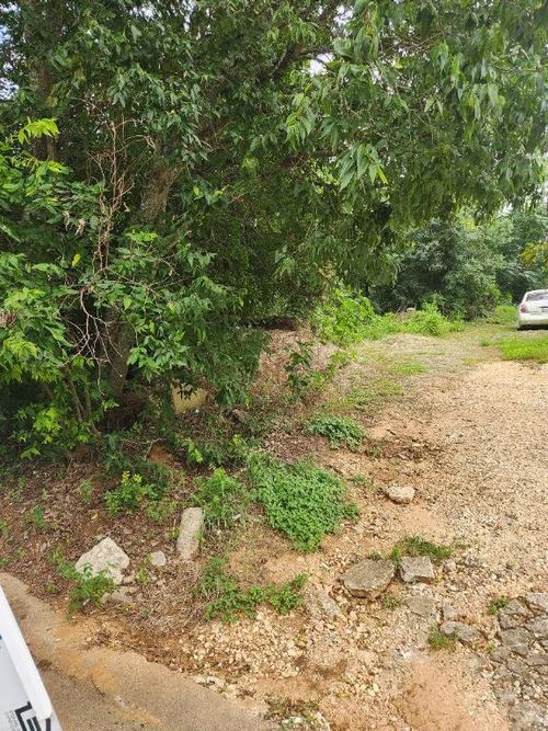 135 Jackson St, Elgin, TX, 78621-3417 | Card Image