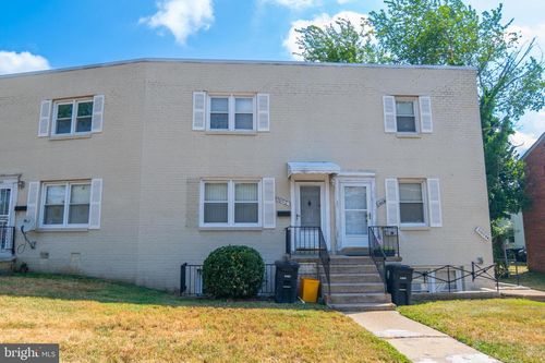 16-3802 26th Ave, TEMPLE HILLS, MD, 20748-3102 | Card Image