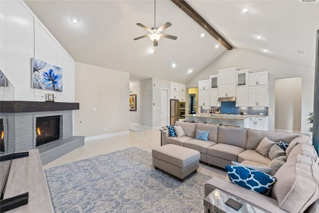 264 Axis Loop, House other with 3 bedrooms, 3 bathrooms and null parking in Georgetown TX | Image 6