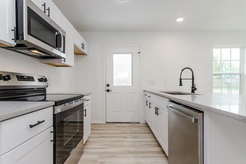 308 S 3rd St, Bonham, TX, 75418-4704 | Card Image