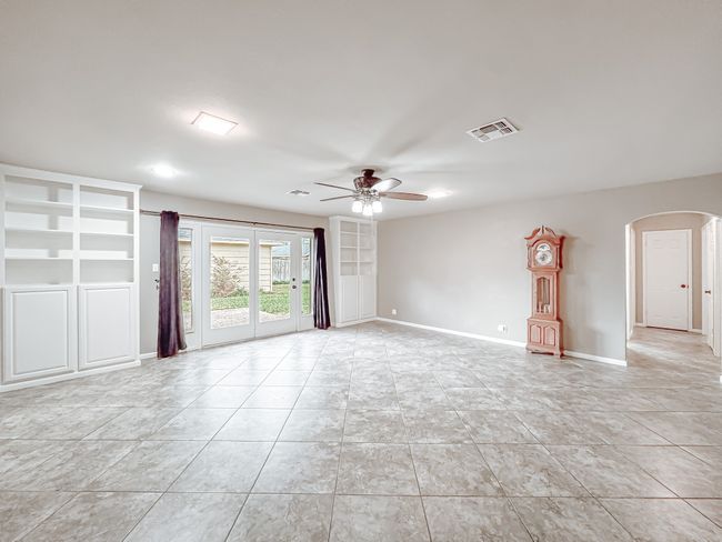 1420 Bowie Cir, House other with 3 bedrooms, 2 bathrooms and null parking in Corsicana TX | Image 15