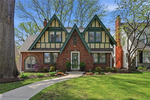 1233 W 72nd St, Kansas City, MO, 64114-1239 | Card Image