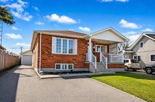 122 Rosehill Blvd, Oshawa, ON, L1J5G9 | Card Image