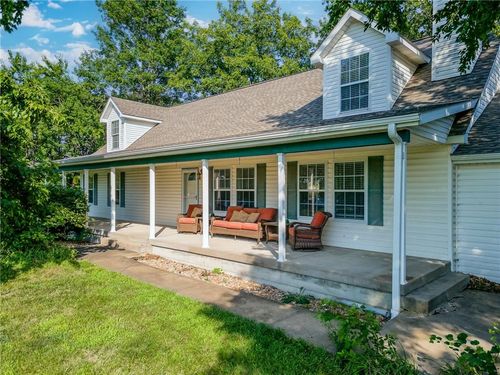 28501 Se Outer Rd, Harrisonville, MO, 64701-6410 | Card Image