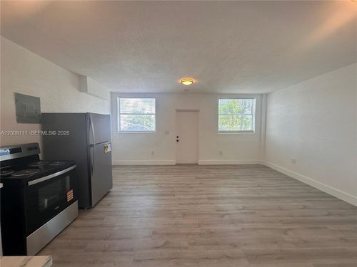 6-50 Nw 79th St, Miami, FL, 33150-3059 | Card Image