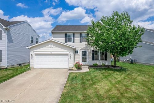 37529 Tail Feather Dr, North Ridgeville, OH, 44039-5823 | Card Image
