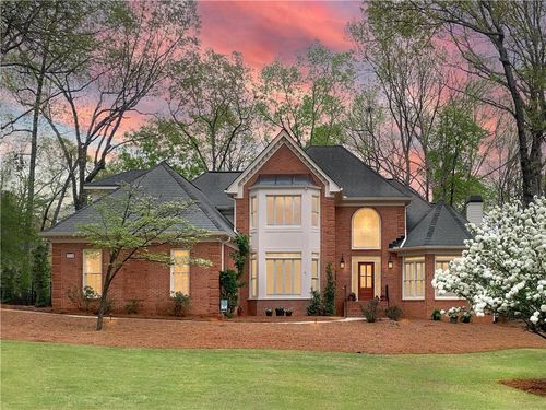 210 Wicklawn Way, Roswell, GA, 30076-4447 | Card Image