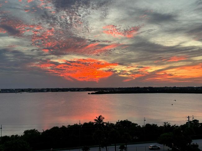 APT-7C - 5460 N Ocean Dr, Condo with 2 bedrooms, 2 bathrooms and null parking in Riviera Beach FL | Image 37