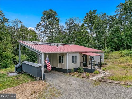 397 Happy Valley Ln, Berkeley Springs, WV, 25411-4644 | Card Image