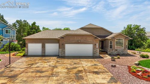 9015 Oakmont Rd, Peyton, CO, 80831-4061 | Card Image