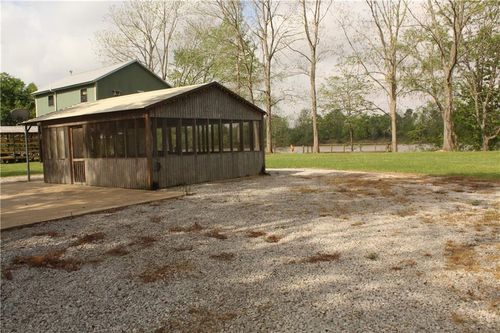 130 Waterfront Rd, Marksville, LA, 71351-3652 | Card Image
