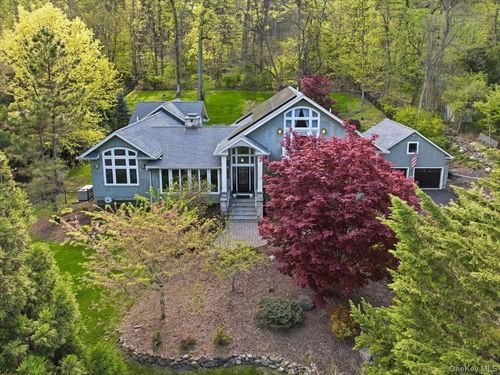 608 Palmer Dr, Nyack, NY, 10960-1014 | Card Image