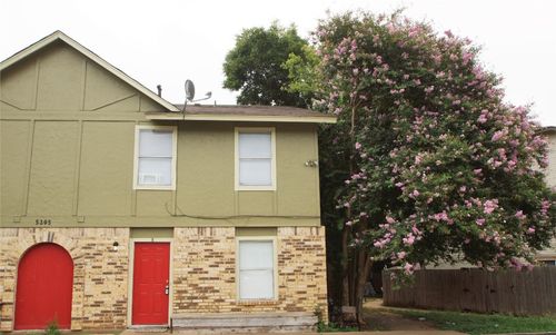 5305 Woodland Oaks Ct, Austin, TX, 78744-3796 | Card Image