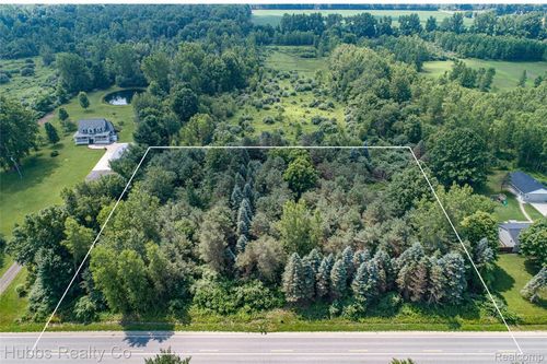 9361 Birch Run Rd, Millington, MI, 48746-9571 | Card Image