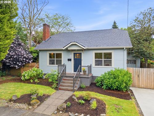 1584 N Prescott St, Portland, OR, 97217 | Card Image