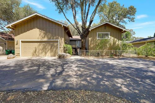 11631 Redwing Ct, Penn Valley, CA, 95946-9662 | Card Image