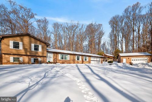 4010 Dalrymple Rd, CHESAPEAKE BEACH, MD, 20732-3827 | Card Image