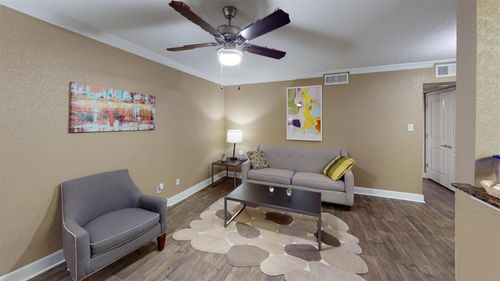 apt-152-4101 Nasa Pkwy, El Lago, TX, 77586-6222 | Card Image