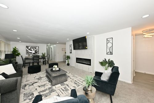 3950 N 58th St, Milwaukee, WI, 53216-2231 | Card Image