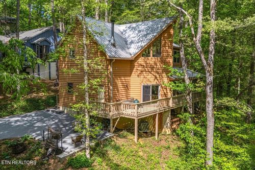 102 Cutter Gap Rd, Townsend, TN, 37882-3518 | Card Image