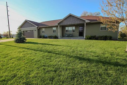 101 Doc Mac Dr, Boscobel, WI, 53805-1763 | Card Image