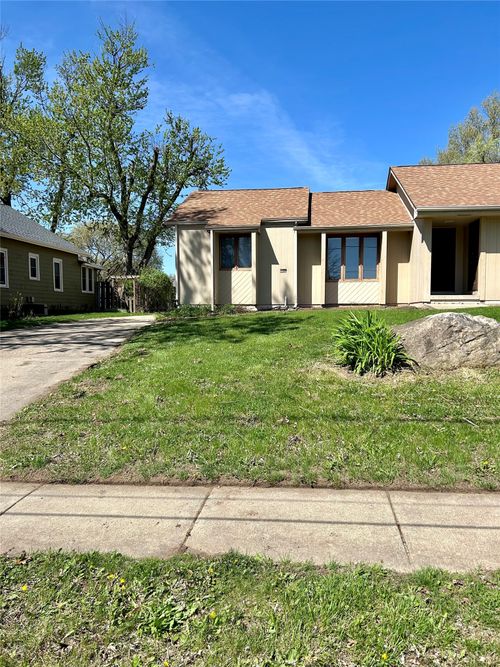 4406 61st St, Urbandale, IA, 50322-1920 | Card Image