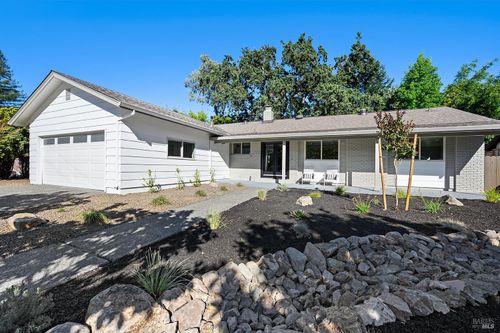 6132 Bridgewood Dr, Santa Rosa, CA, 95409-2602 | Card Image