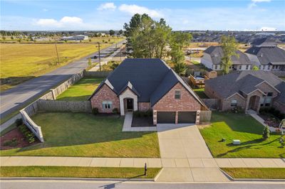 900 Sunset Lane, House other with 3 bedrooms, 2 bathrooms and null parking in Centerton AR | Image 2