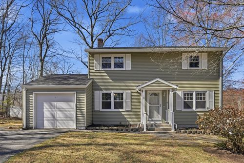91 Brierwood Dr, Northampton, MA, 01062-3426 | Card Image