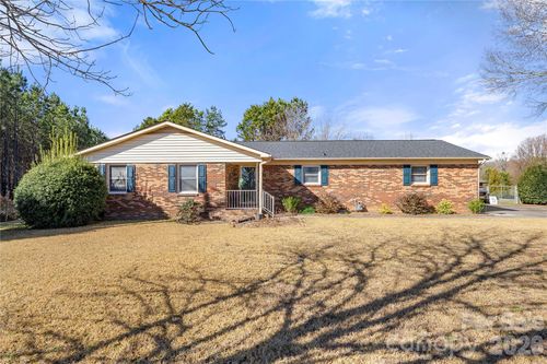 140 Patrick Rd, Gastonia, NC, 28056-9077 | Card Image