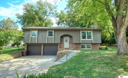 1016 Normandy Dr, Bellevue, NE, 68005-2625 | Card Image
