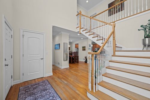 2446 Western Ave, Highland Park, IL, 60035-1810 | Card Image