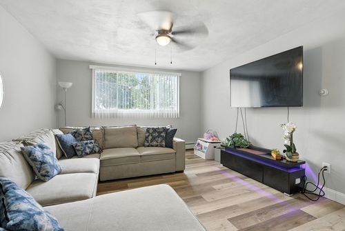 apt-b5-101 Waite St, Malden, MA, 02148-4429 | Card Image
