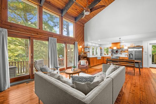 136 N Pond Dr, Brewster, MA, 02631-5900 | Card Image